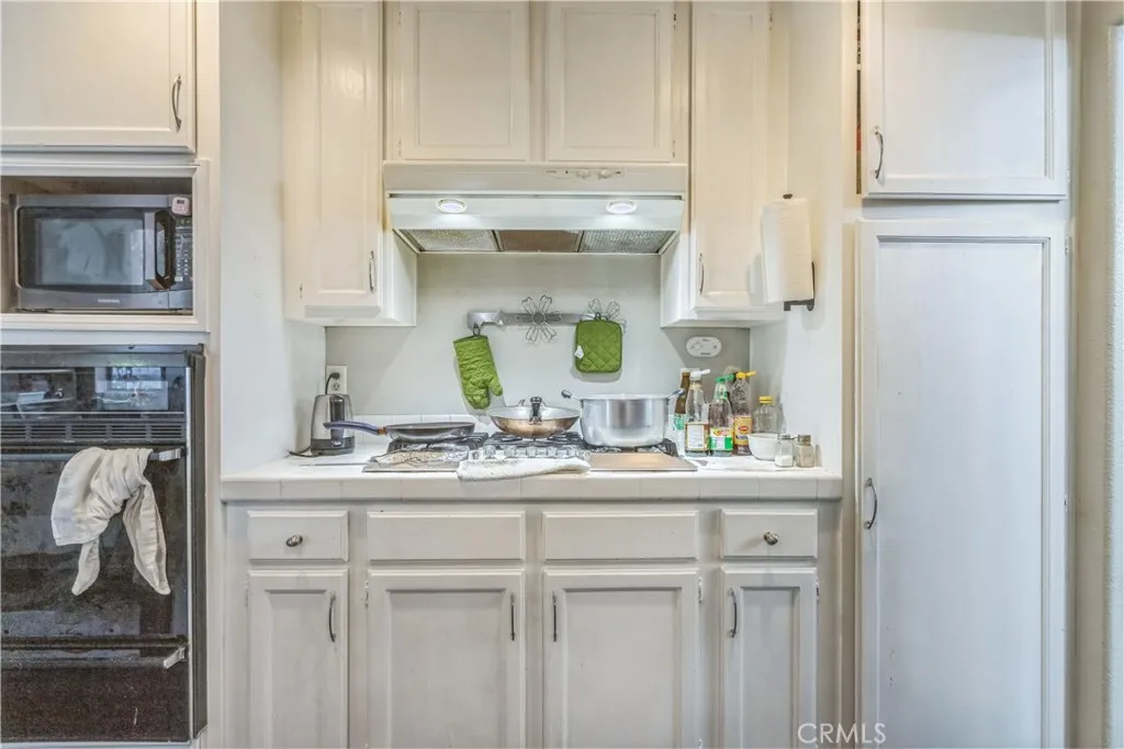 18641 Nathan Hill Drive 8, Canyon Country, California 91351 home-pic-12