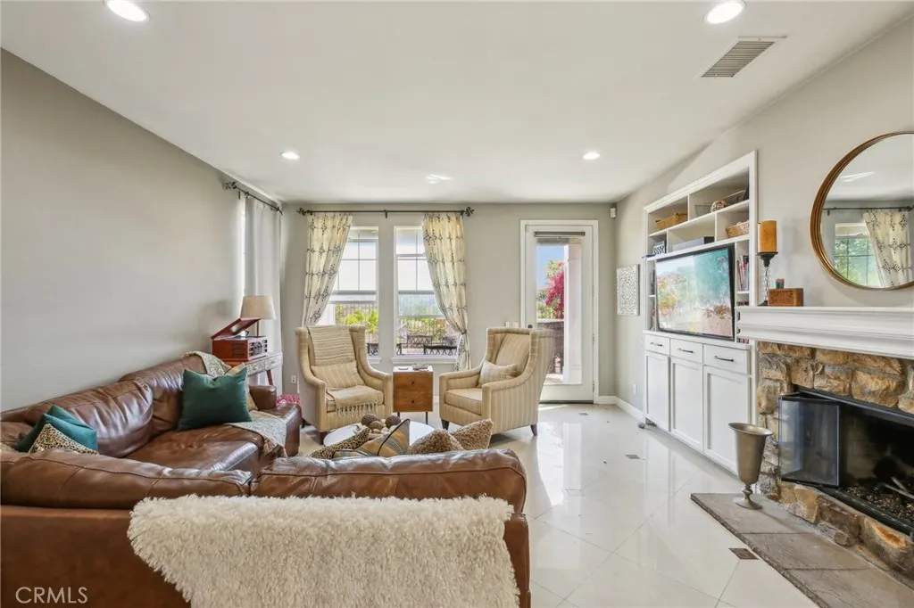 46 Downing Street, Ladera Ranch, California 92694 home-pic-9