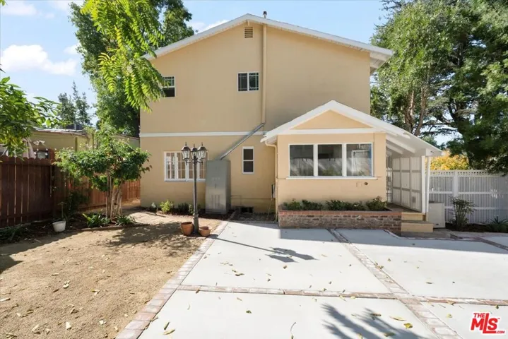 2318 Edgewater Terrace, Los Angeles, California 90039