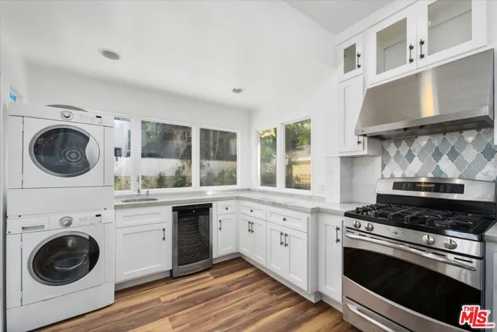 2318 Edgewater Terrace, Los Angeles, California 90039
