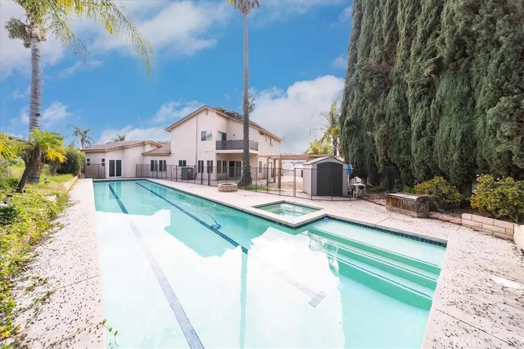 22956 Akwo Circle, Wildomar, California 92595 home-pic-32