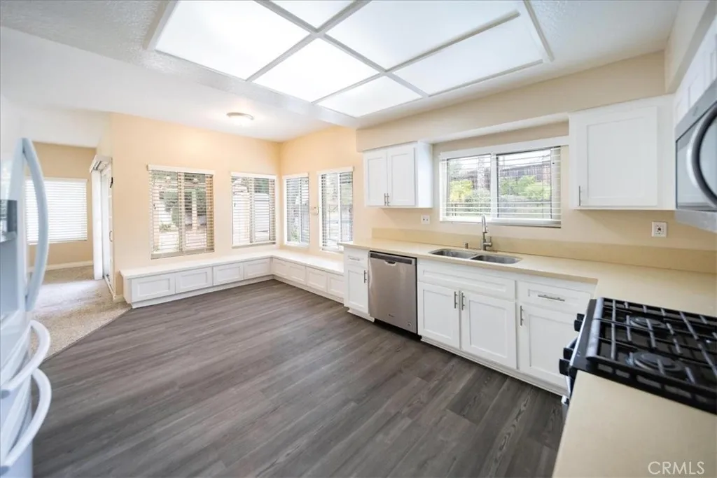 22956 Akwo Circle, Wildomar, California 92595 home-pic-8