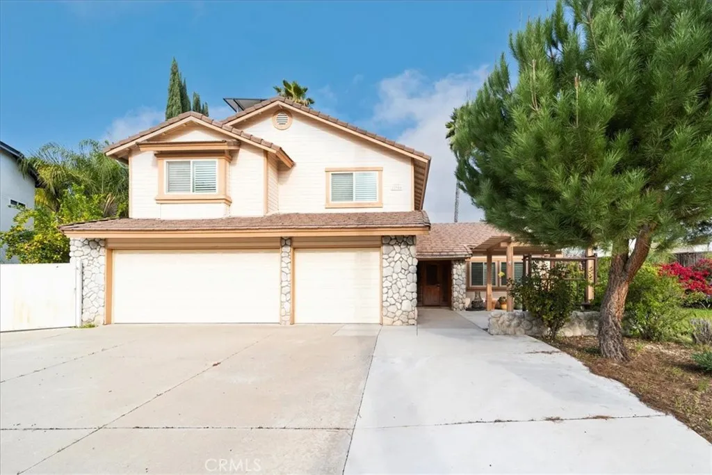 22956 Akwo Circle, Wildomar, California 92595 home-pic-1