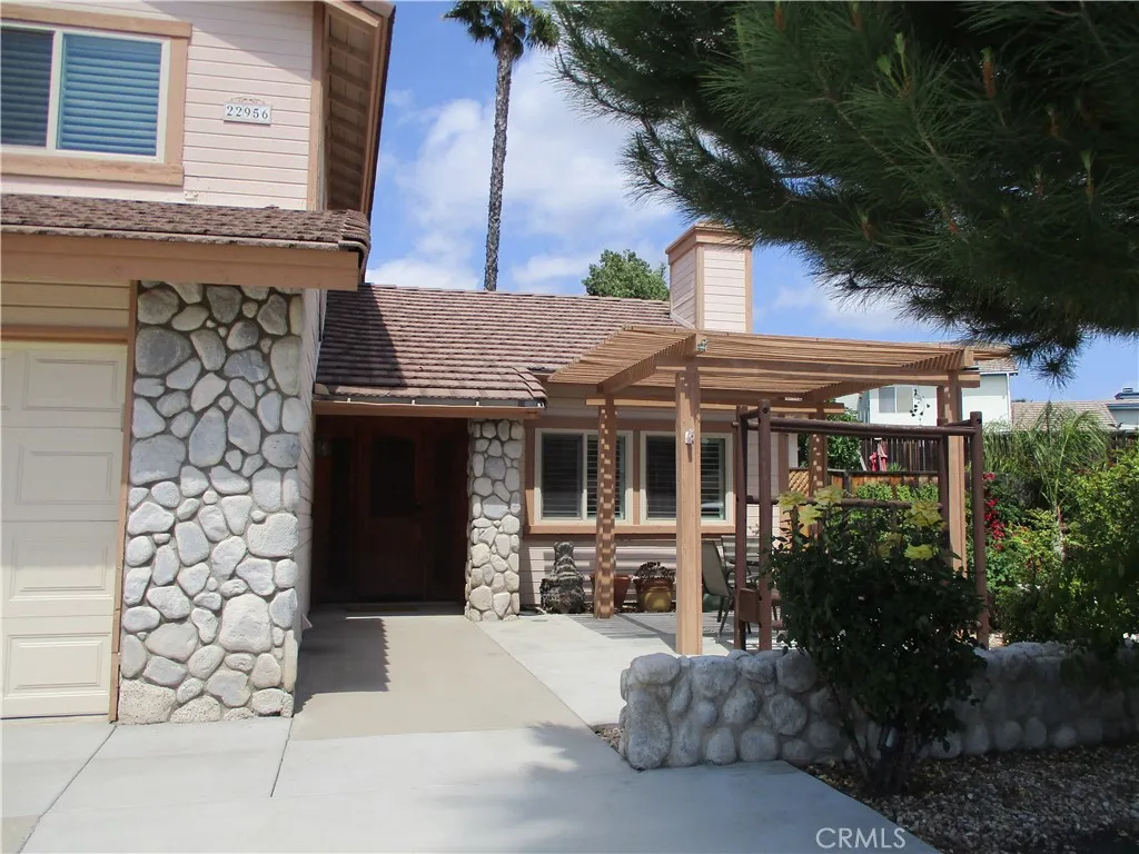 22956 Akwo Circle, Wildomar, California 92595 home-pic-1