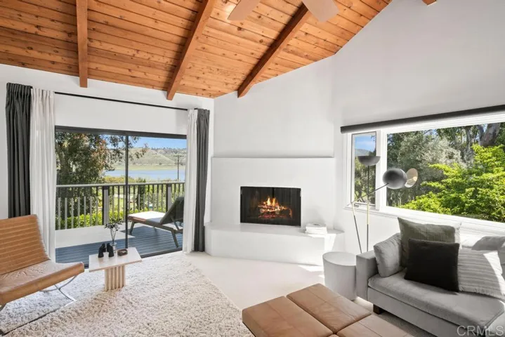 9801 Tamarack Lane, Escondido, California 92029
