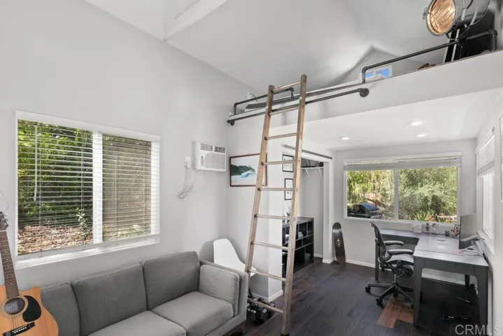 9801 Tamarack Lane, Escondido, California 92029