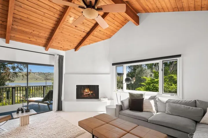 9801 Tamarack Lane, Escondido, California 92029