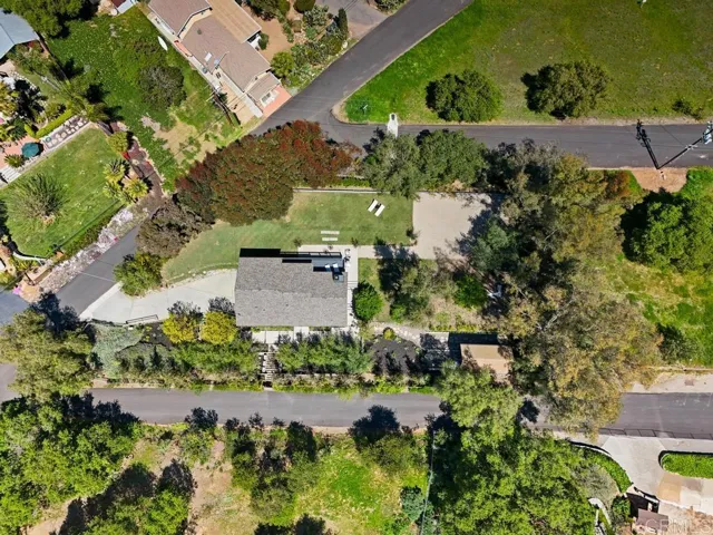 9801 Tamarack Lane, Escondido, California 92029