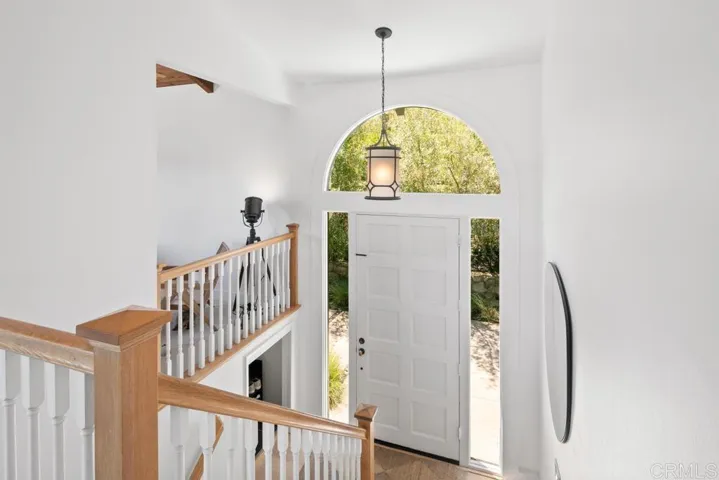 9801 Tamarack Lane, Escondido, California 92029