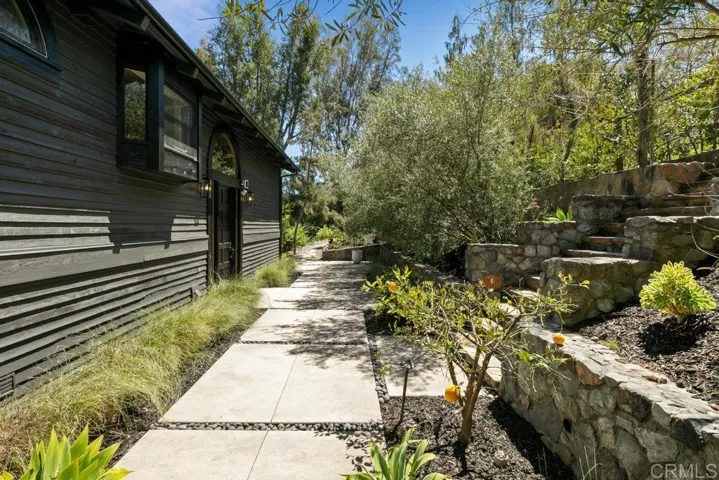 9801 Tamarack Lane, Escondido, California 92029