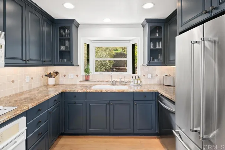 9801 Tamarack Lane, Escondido, California 92029