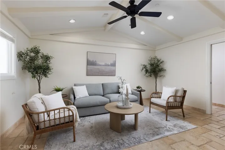 318 Avenida Costanso, San Clemente, California 92672