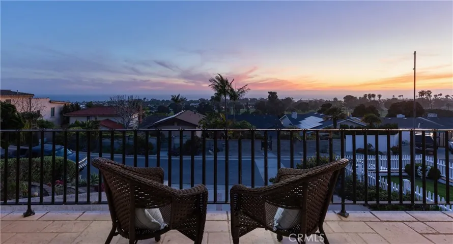 318 Avenida Costanso, San Clemente, California 92672