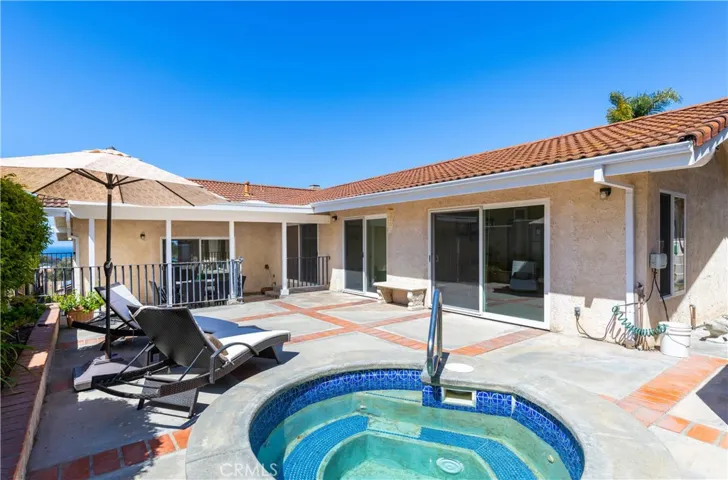 318 Avenida Costanso, San Clemente, California 92672