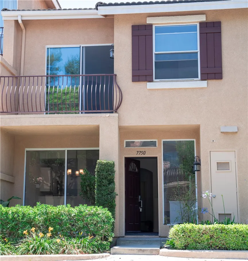 7750 E Portofino Ave, Anaheim Hills, California 92808, 2 Bedrooms Bedrooms, ,3 BathroomsBathrooms,Residential,For Sale,Portofino Ave,PW25083352