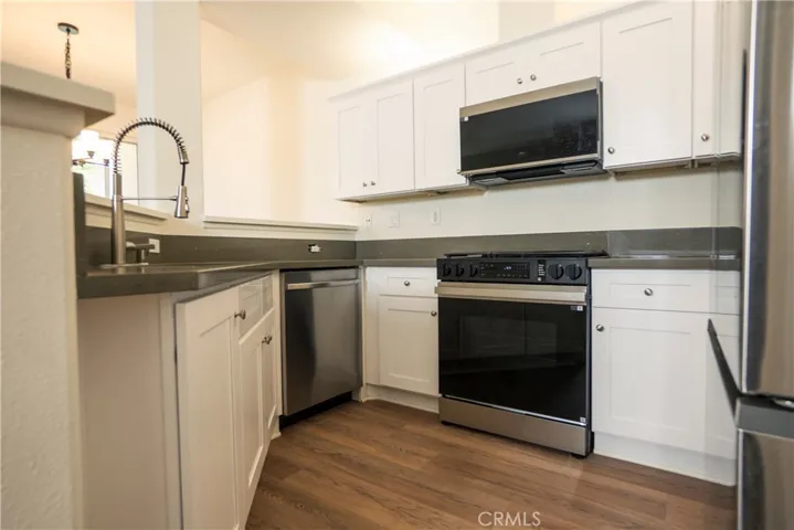 Quartz countertops