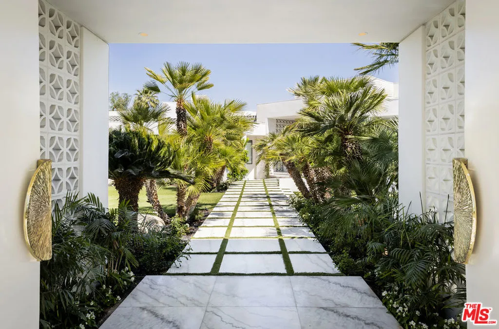 74300 Quail Lakes Drive, Indian Wells, California 92210 home-pic-3