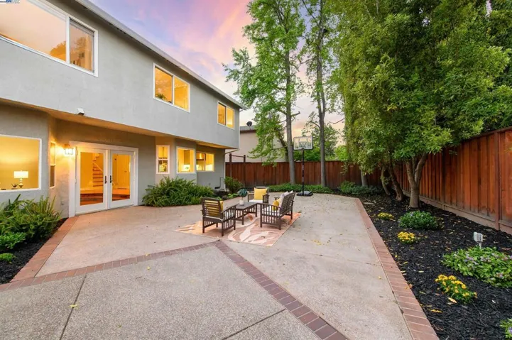 5011 Woodthrush Rd, Pleasanton, California 94566