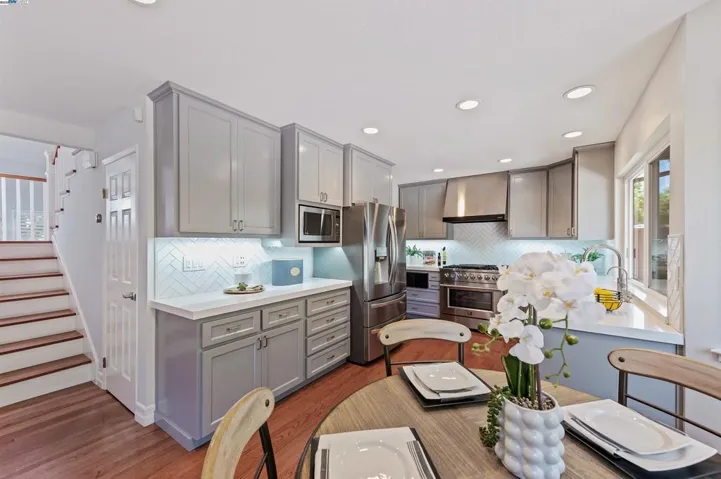 5011 Woodthrush Rd, Pleasanton, California 94566