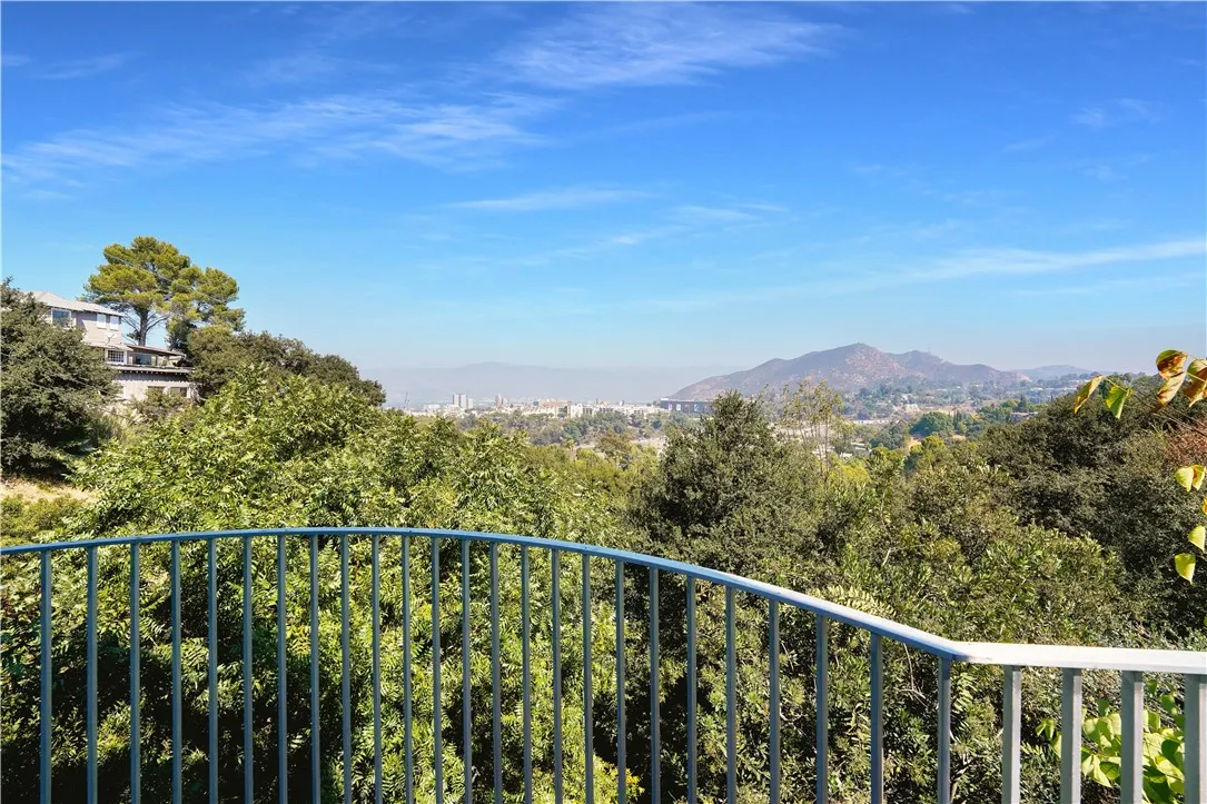 3548 1/2 Multiview Drive, Los Angeles, California 90068 home-pic-9