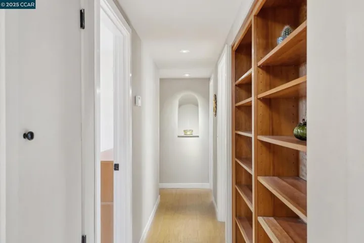 138 Ardith Drive, Orinda, California 94563