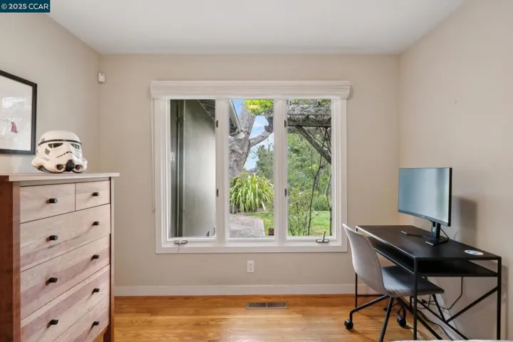 138 Ardith Drive, Orinda, California 94563