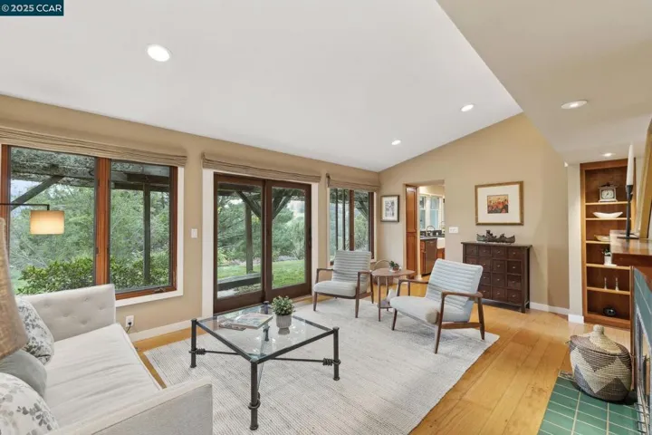 138 Ardith Drive, Orinda, California 94563