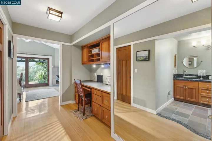 138 Ardith Drive, Orinda, California 94563