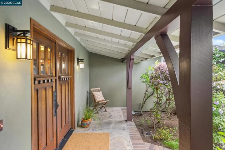 138 Ardith Drive, Orinda, California 94563