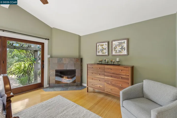 138 Ardith Drive, Orinda, California 94563