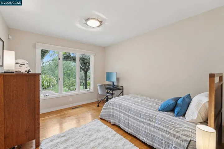 138 Ardith Drive, Orinda, California 94563