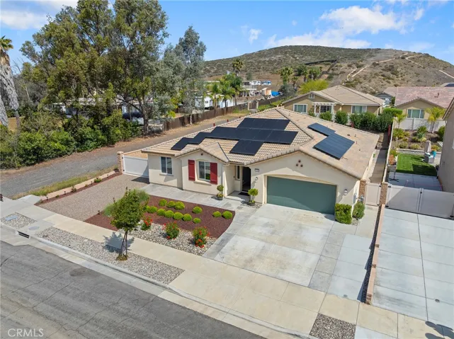32500 Yates Road, Winchester, California 92596
