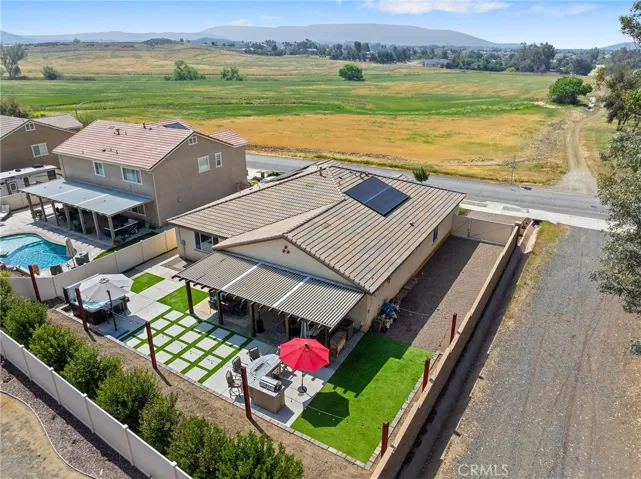 32500 Yates Road, Winchester, California 92596