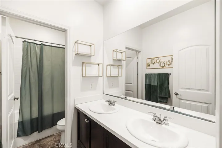 32500 Yates Road, Winchester, California 92596