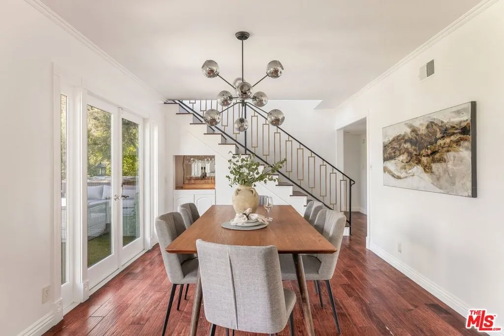 3530 Coy Drive, Sherman Oaks, California 91423 home-pic-3