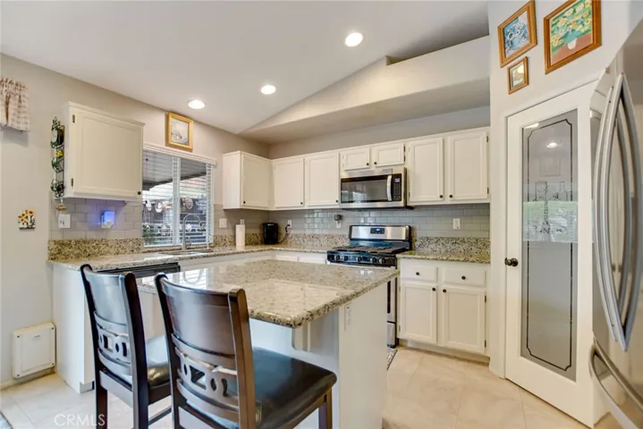 36864 Pomerol Loop, Winchester, California 92596
