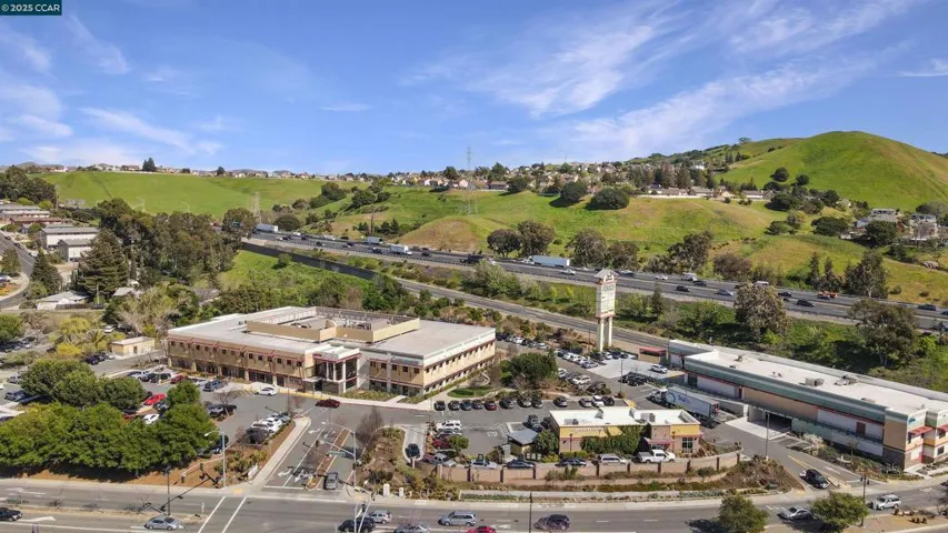 2495 Wright Ave, Pinole, California 94564-1033
