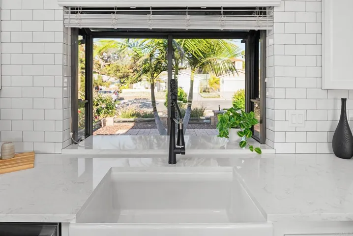 6770 Amberly St., San Diego, California 92120