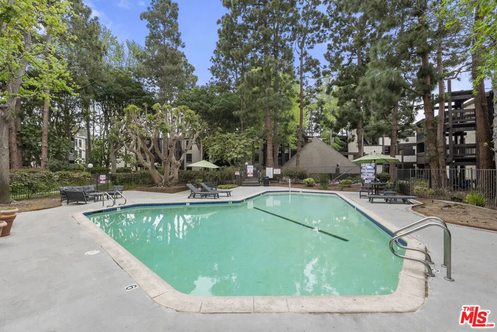 7742 Redlands Street H1027, Playa Del Rey, California 90293 home-pic-19