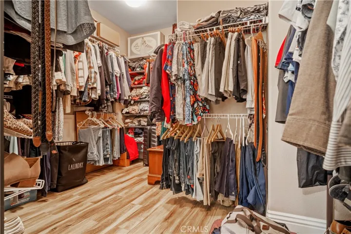 Walk in closet