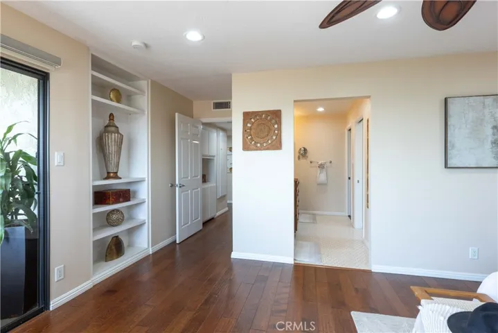 2270 Stanley Avenue 2b, Signal Hill, California 90755