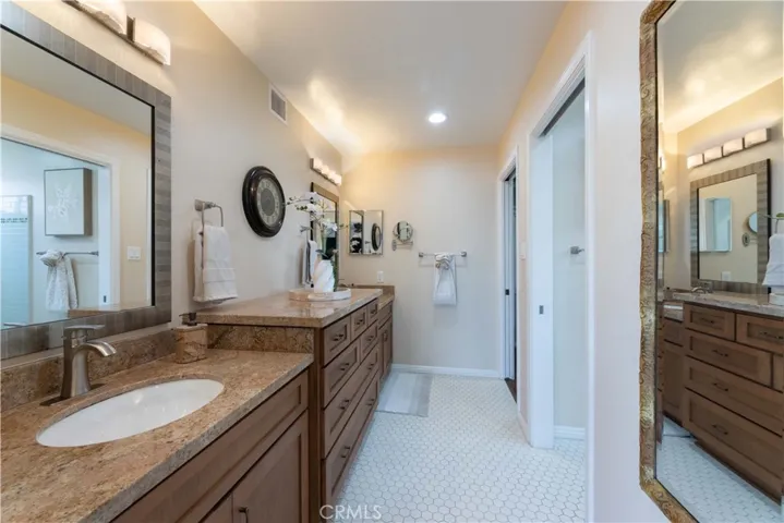 2270 Stanley Avenue 2b, Signal Hill, California 90755
