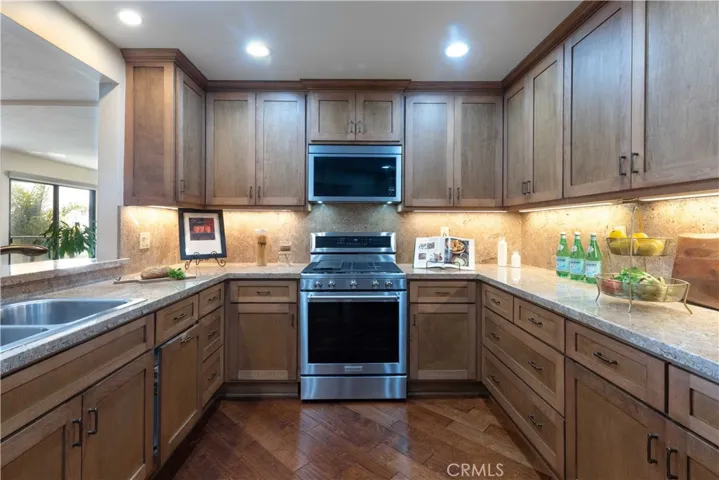 2270 Stanley Avenue 2b, Signal Hill, California 90755