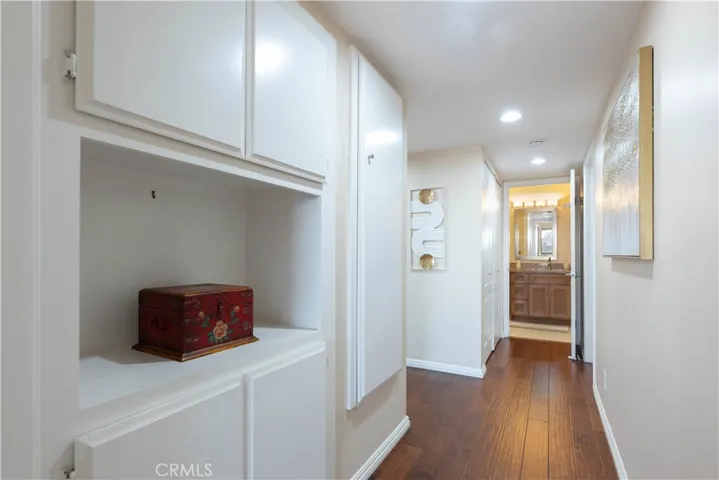 2270 Stanley Avenue 2b, Signal Hill, California 90755