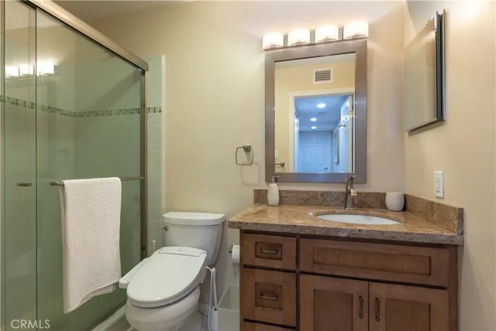 2270 Stanley Avenue 2b, Signal Hill, California 90755