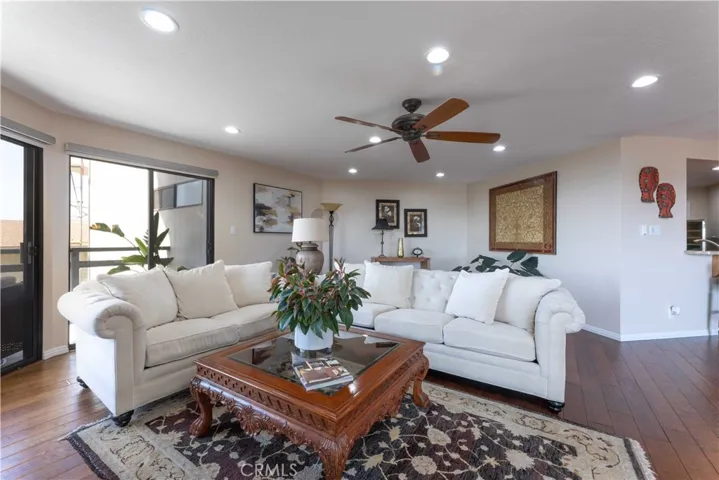 2270 Stanley Avenue 2b, Signal Hill, California 90755