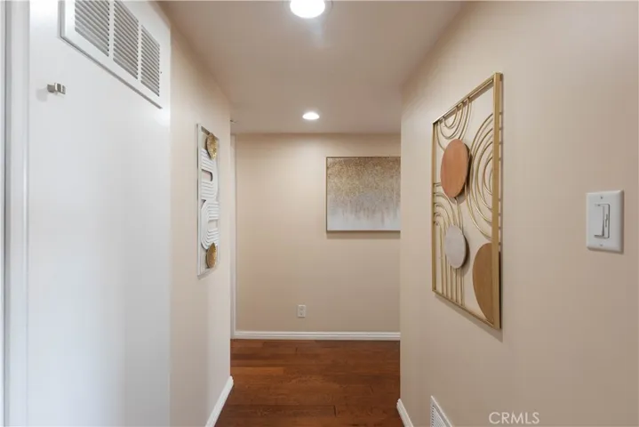 2270 Stanley Avenue 2b, Signal Hill, California 90755