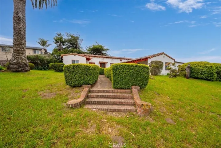 Side Walkway