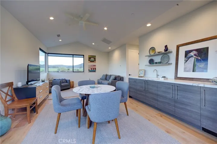 280 Jespersen Lane, San Luis Obispo, California 93401