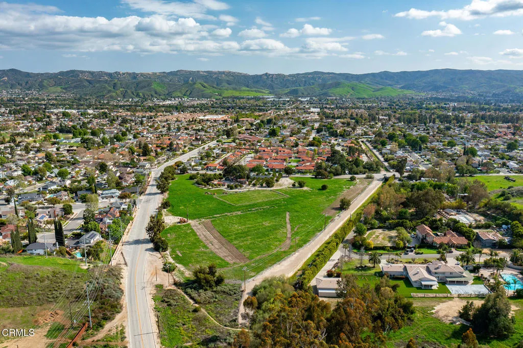 3941 Walnut Avenue, Simi Valley, California 93063 home-pic-18